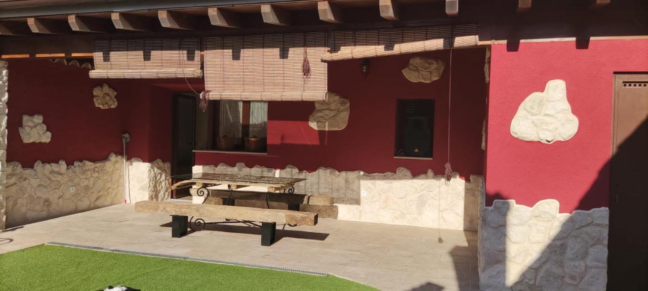Casa Aurora Villa Sanchidrian Exterior photo